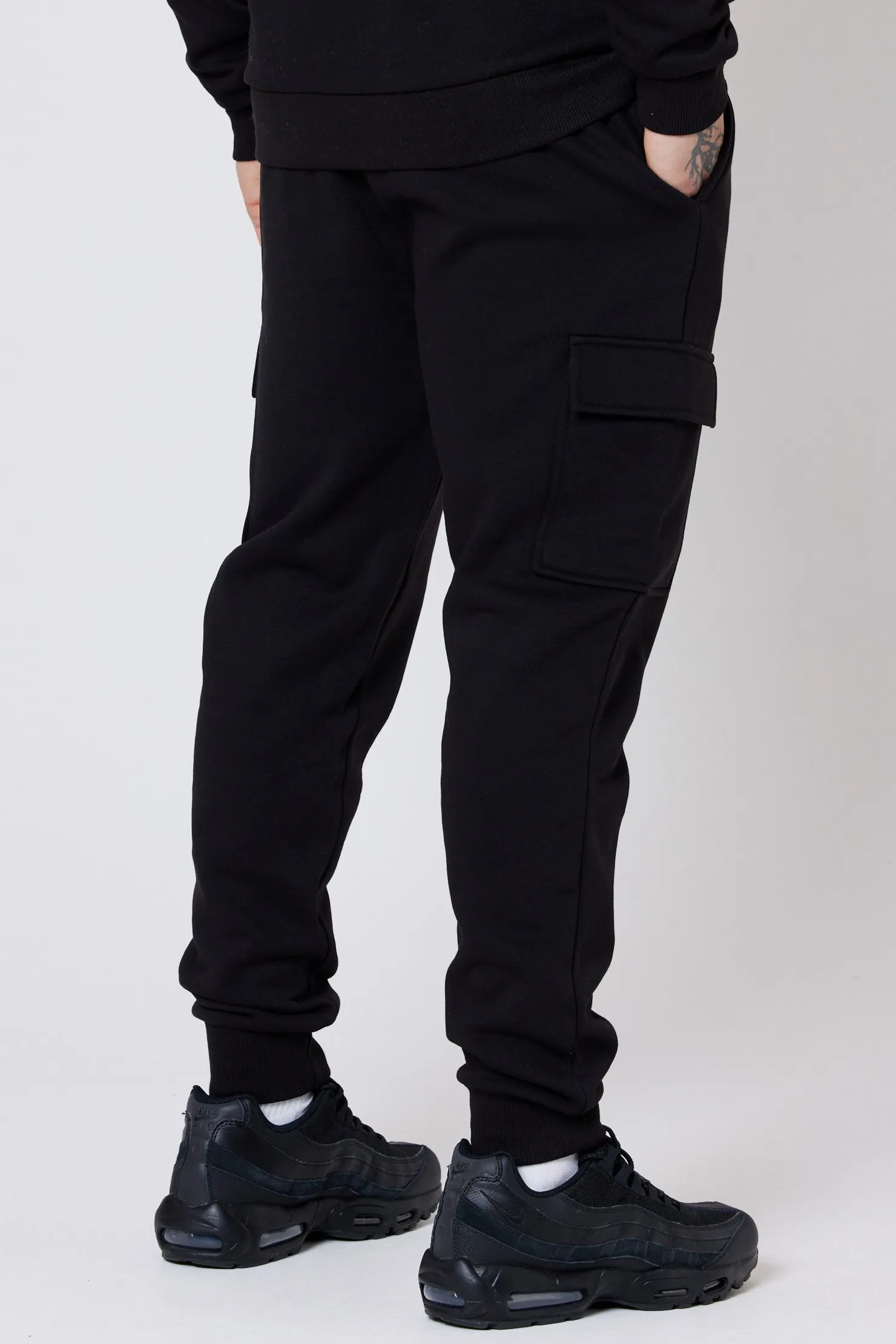 Middleton Cargo Joggers - Black