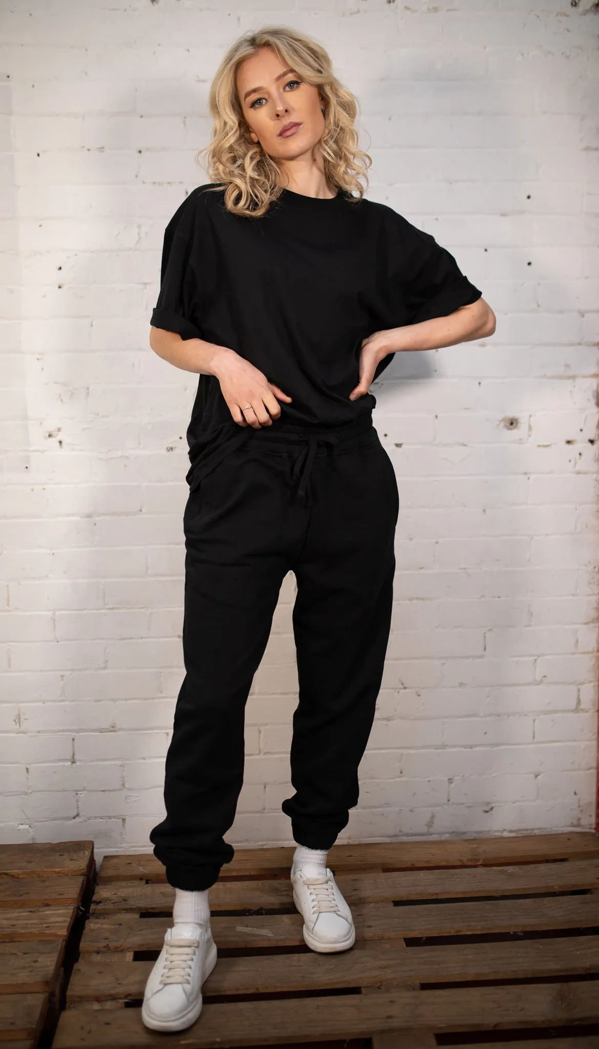 Organic Cuffed Joggers in Black