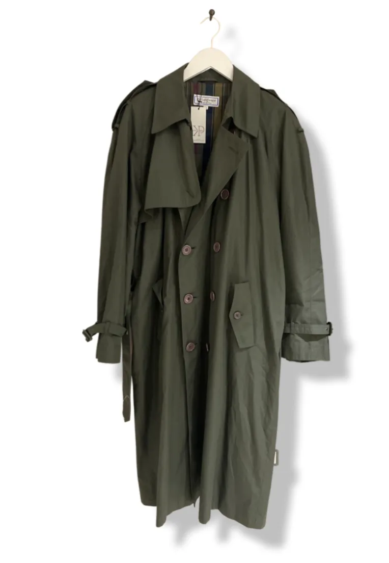 Trench coat YSL.